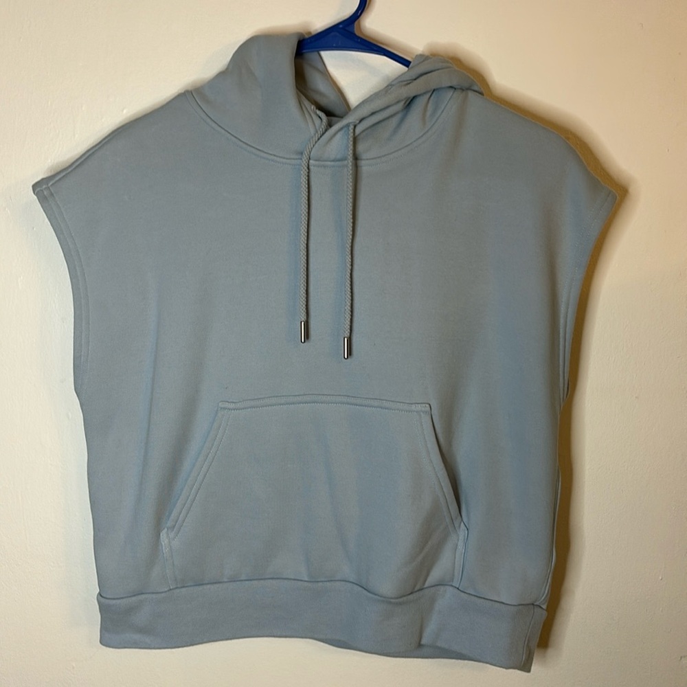 Fabletics Pullover Crop Hoodie Angela Blue Womens Size M Practically New